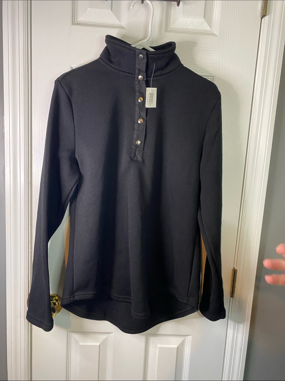Top it Off Quarter-Snap Mock Neck Sweater Women’s Size Medium.
